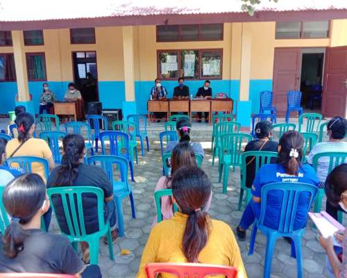 6.	BERSAMA KETUA YAPENKRIS DAN KETUA KOMITE SMP KRISTEN ENDE